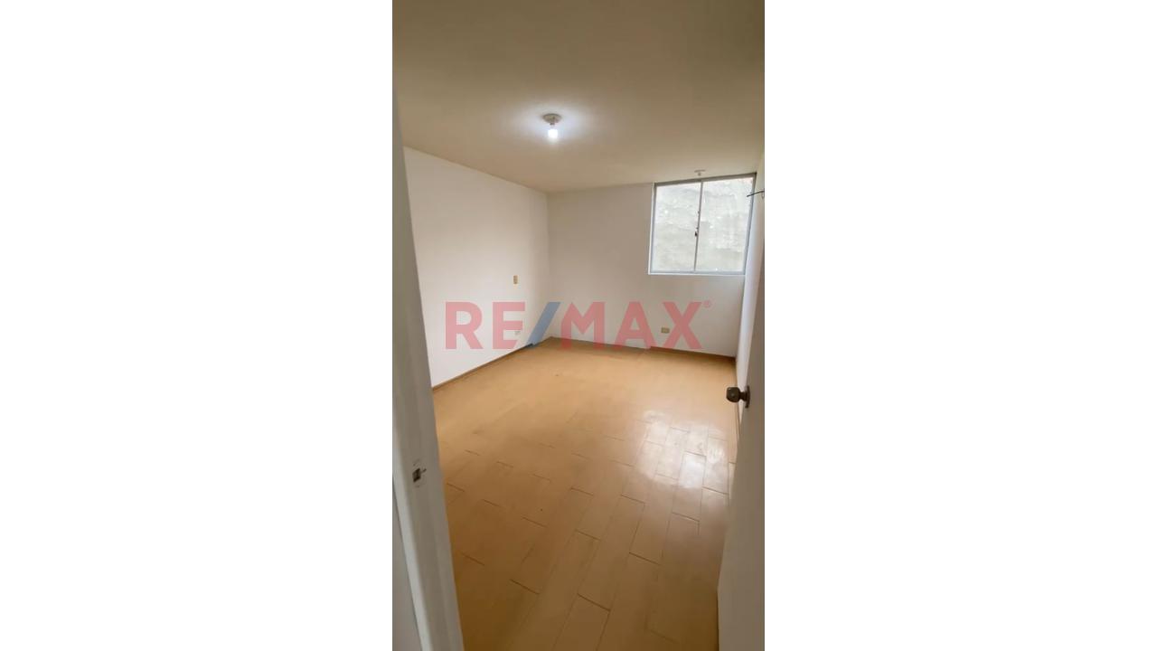 Venta De Amplio Depa De 3 Dormitorios En Condominio Las Casuarinas De Ventanilla - 7