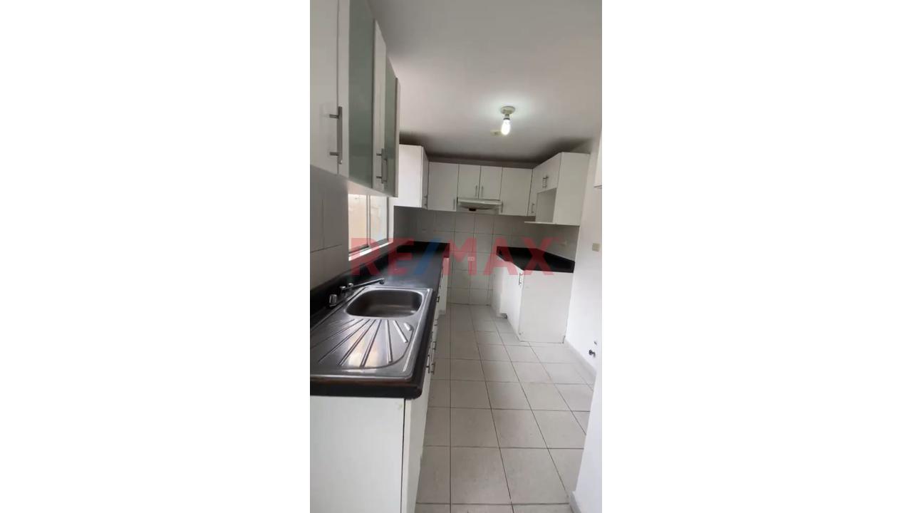 Venta De Amplio Depa De 3 Dormitorios En Condominio Las Casuarinas De Ventanilla - 5
