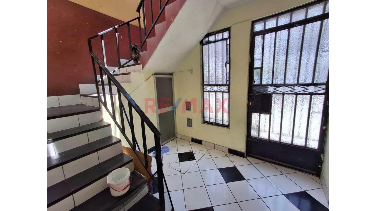 Venta Departamento En 1Er Piso Con Cochera En Urb Coopip Distrito San Martín De Porras — foto 3