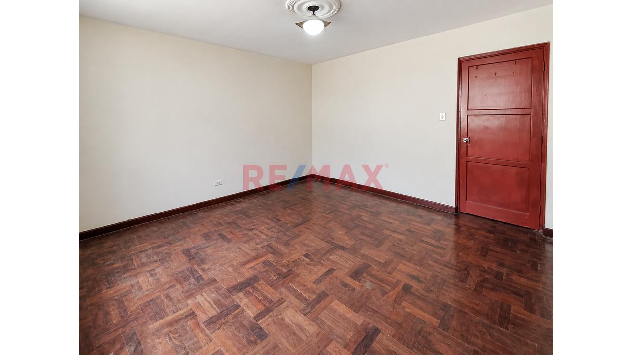 Venta De Amplio Departamento De 66 M² Frente A Parque – Chacra Ríos Norte — foto 8