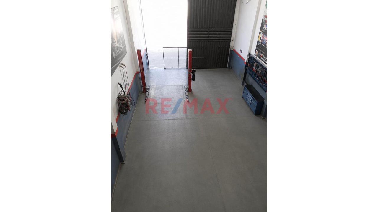 Se Vende Local Industrial /Taller Mecanico Pachacutec - 4