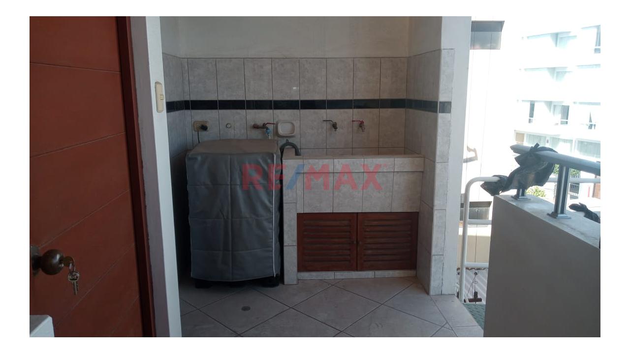 En Venta ¡Tu Residencia Exclusiva En La Parte Baja De Cayma Espera Por Ti! – Lista Para Mudarte Hoy Mismo — foto 2