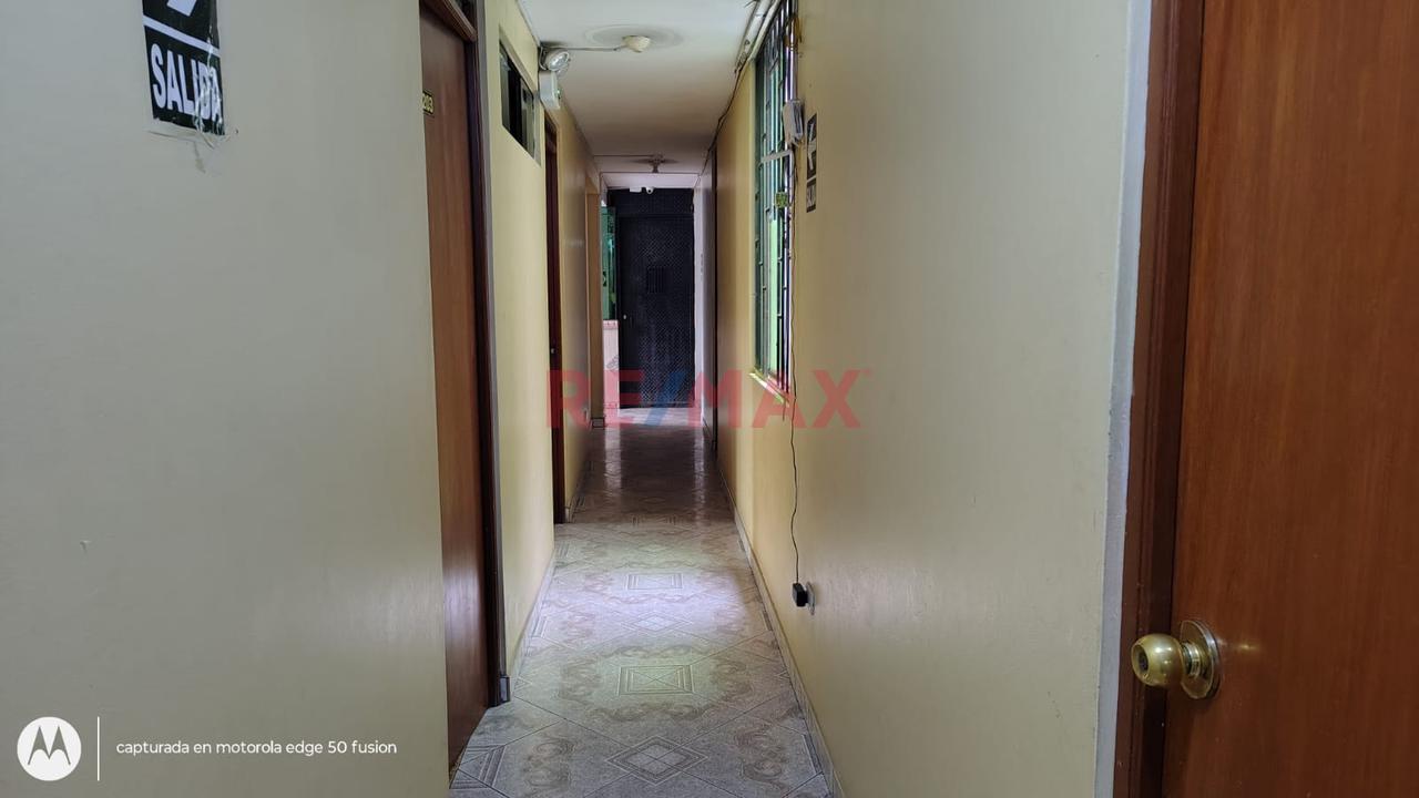 Atencion!!! Casa Comercial De 3 Pisos En Esquina En Urb Santa Ana Los Olivos — foto 9