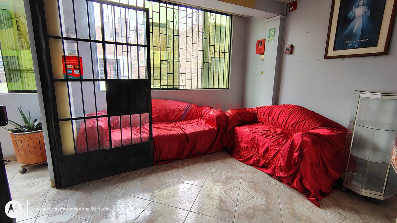 Atencion!!! Casa Comercial De 3 Pisos En Esquina En Urb Santa Ana Los Olivos — foto 12