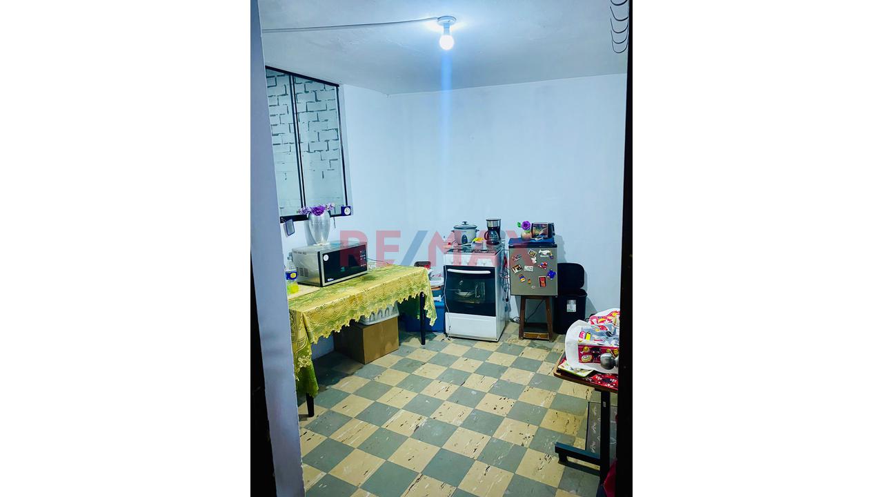 🏡 Venta De Departamento Piso 2 -En Urb. Elio . Lima — foto 3
