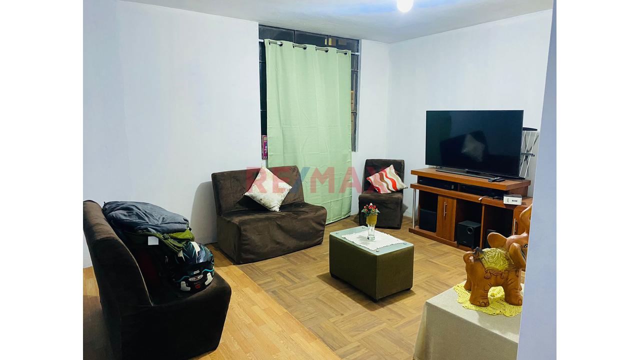 🏡 Venta De Departamento Piso 2 -En Urb. Elio . Lima — foto 8