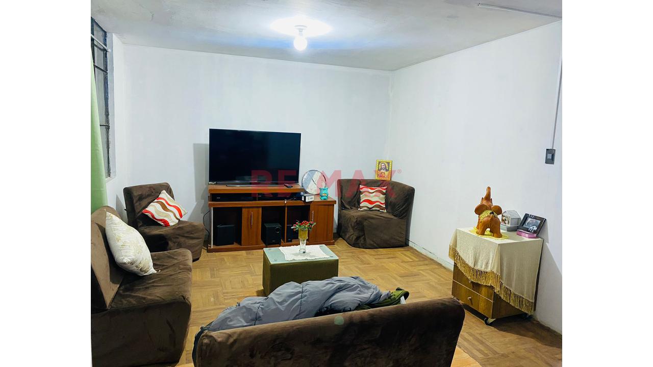 🏡 Venta De Departamento Piso 2 -En Urb. Elio . Lima