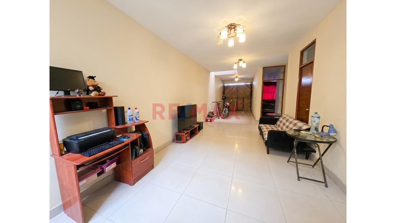 🌳 Casa Con Doble Frente A Parques En San Pedro | Ideal Para Vivienda E Inversión — foto 2