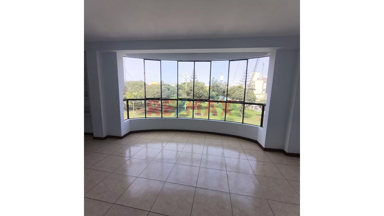 ¡Vive Frente A Parque En La Mejor Zona De San Miguel! | 113.78 M² | 3 Dorm. + Terraza — foto 2