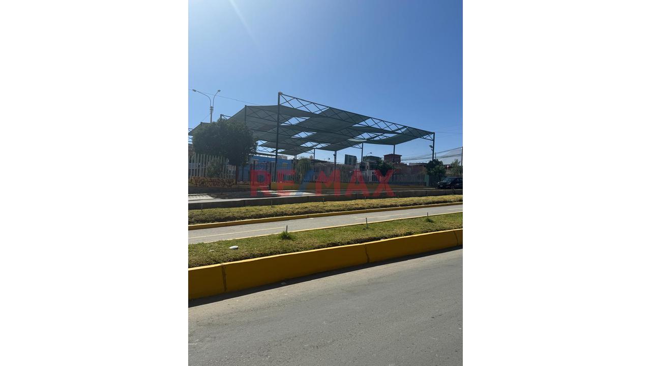 Terreno En Venta En Plena Avenida De Horacio Zeballos - 2