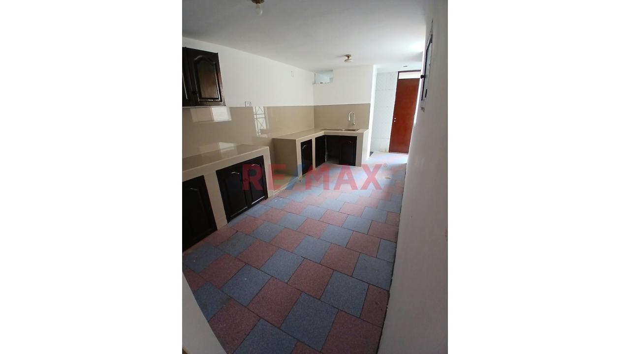 Casa En Venta En Urb. Sagitario – Surco | Seguridad  Y Todo Cerca — foto 7