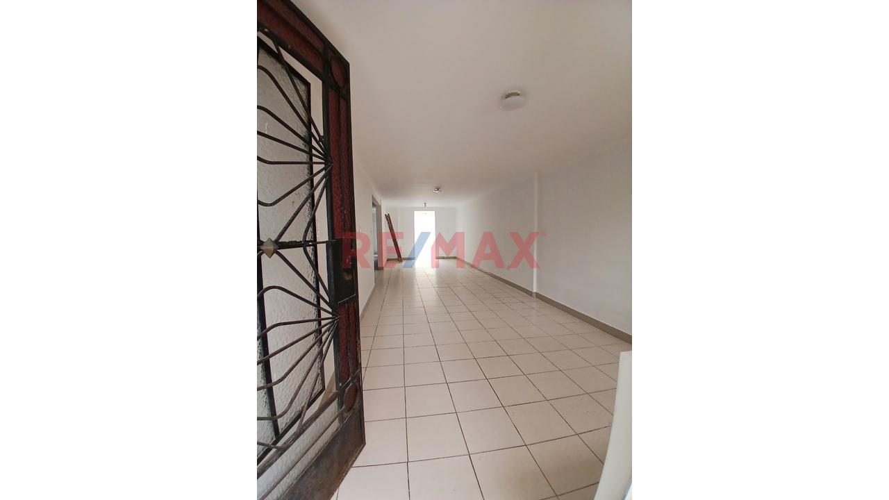 Casa En Venta En Urb. Sagitario – Surco | Seguridad  Y Todo Cerca — foto 4
