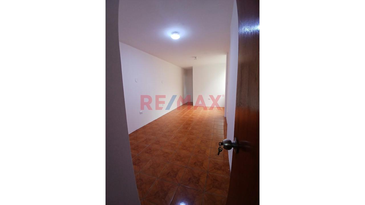 Casa En Venta En Urb. Sagitario – Surco | Seguridad  Y Todo Cerca — foto 15