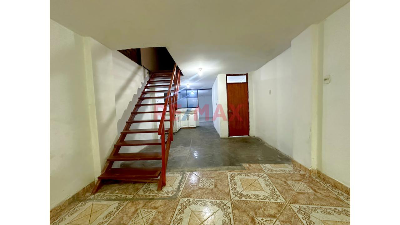 🏡✨ ¡Gran Oportunidad De Inversión Casa Vivienda + Negocio En La Av. San Juan Macías! ✨🏡 — foto 4