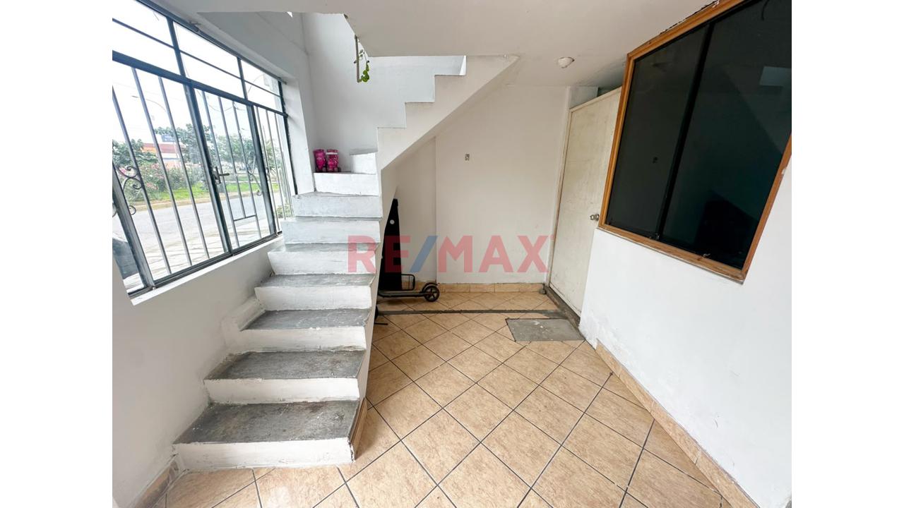 🏡✨ ¡Gran Oportunidad De Inversión Casa Vivienda + Negocio En La Av. San Juan Macías! ✨🏡 — foto 8