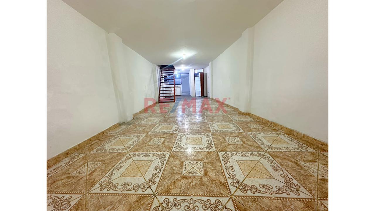 🏡✨ ¡Gran Oportunidad De Inversión Casa Vivienda + Negocio En La Av. San Juan Macías! ✨🏡 — foto 3