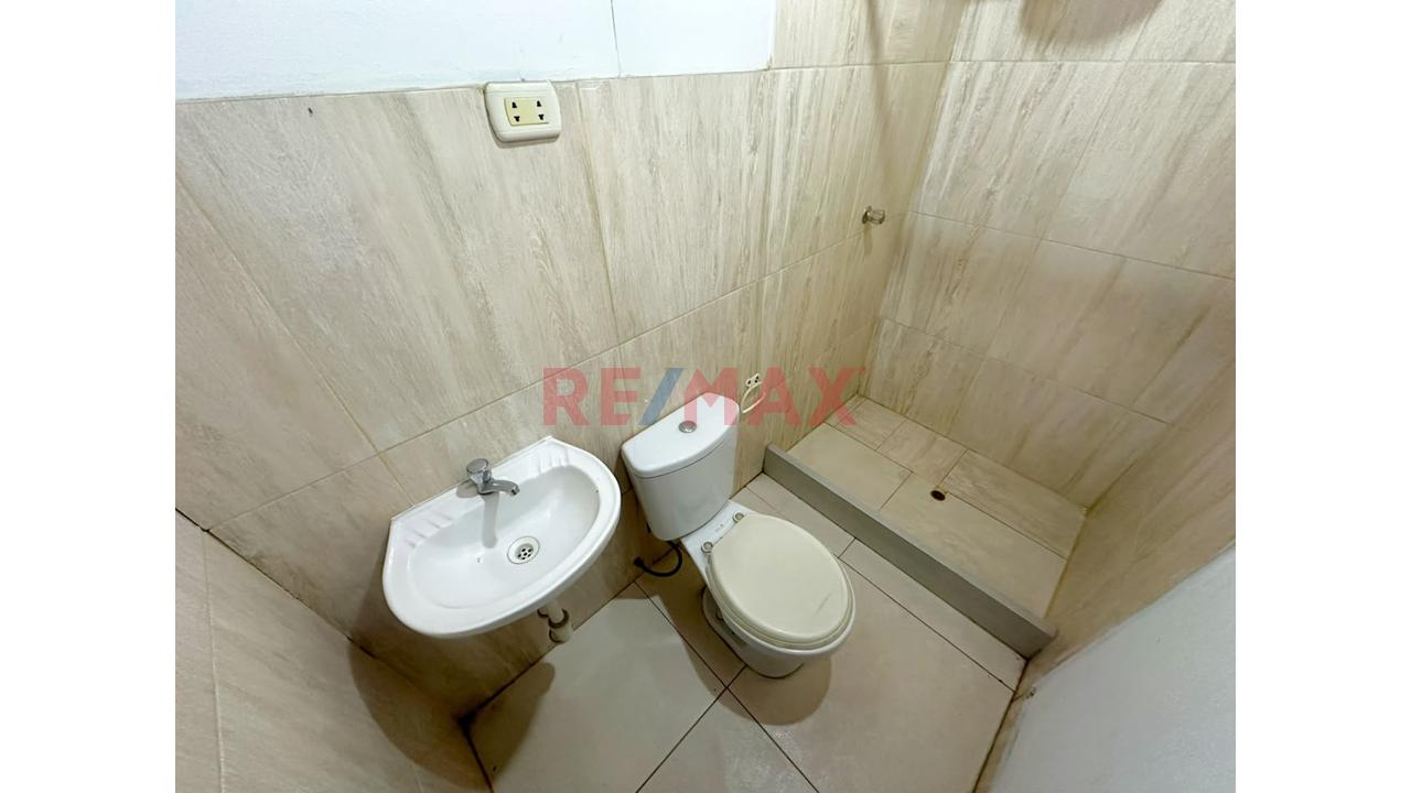 🏡✨ ¡Gran Oportunidad De Inversión Casa Vivienda + Negocio En La Av. San Juan Macías! ✨🏡 — foto 10