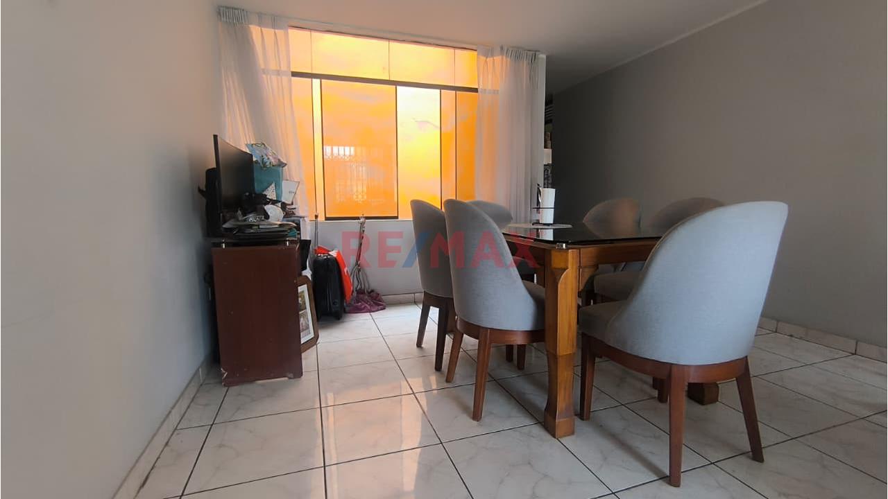 🏡 Amplia Casa En Venta En Los Olivos - 4