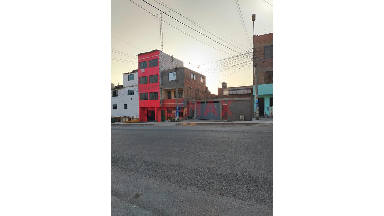 🏠 Casa En Venta En Comas – Us$ 80,000 | 4 Pisos + 2 Pisos Posteriores - 2