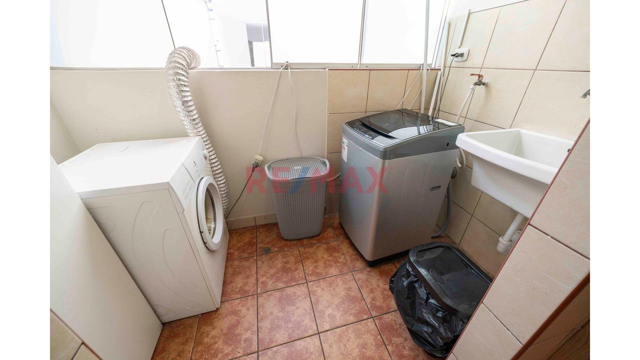 En Venta Lindo Y Acogedor Departamento Frente A Parque En Piso 3 En Pueblo Libre — foto 9