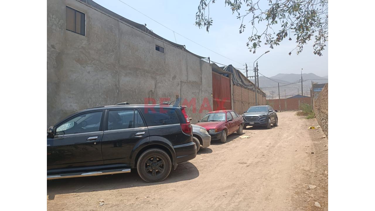 Local Industrial En Alquiler. El Dorado, Puente Piedra - 8