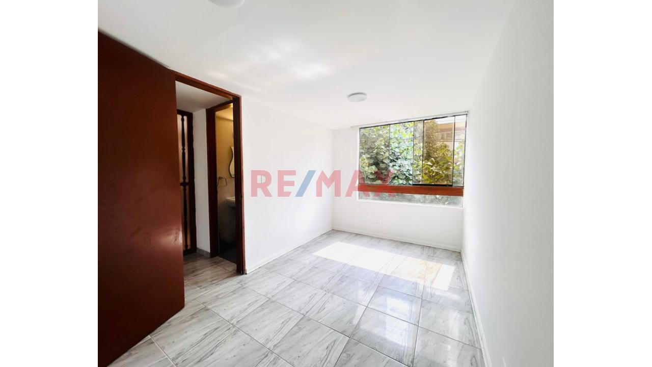 Alquilo Departamento 64 M2 De 2 Dormitorios En 2Do Piso Urb. Los Precursores - Surco! — foto 6