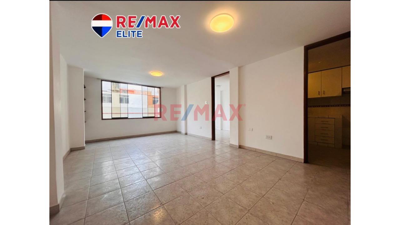 Alquilo Departamento 64 M2 De 2 Dormitorios En 2Do Piso Urb. Los Precursores - Surco! — foto 3