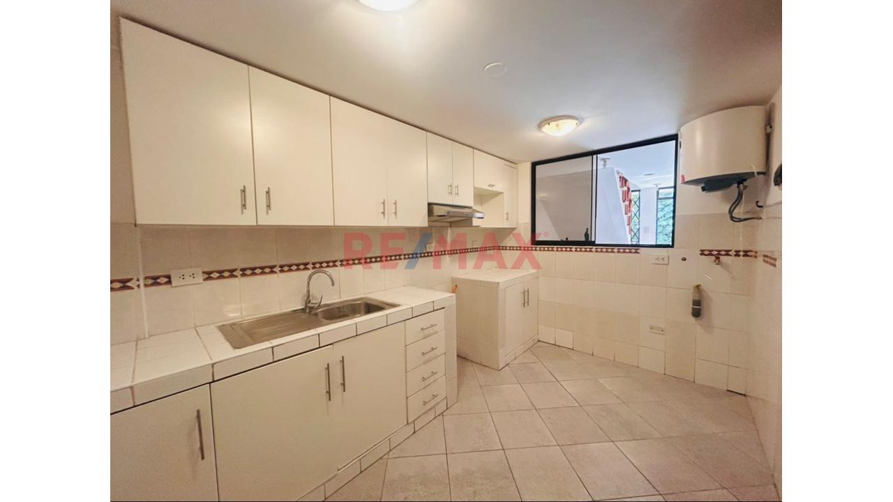 Alquilo Departamento 64 M2 De 2 Dormitorios En 2Do Piso Urb. Los Precursores - Surco! — foto 5