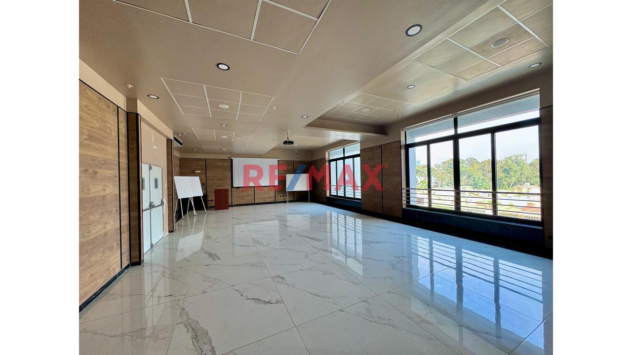 Alquiler Oficina En San Isidro De Estreno 114 M2 - 247 M2 — foto 4