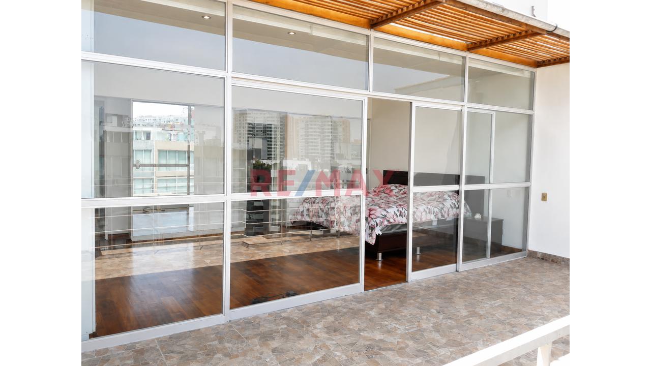 Exclusivo Dúplex En Miraflores Con 4 Dormitorios Y Gran Terraza — foto 4