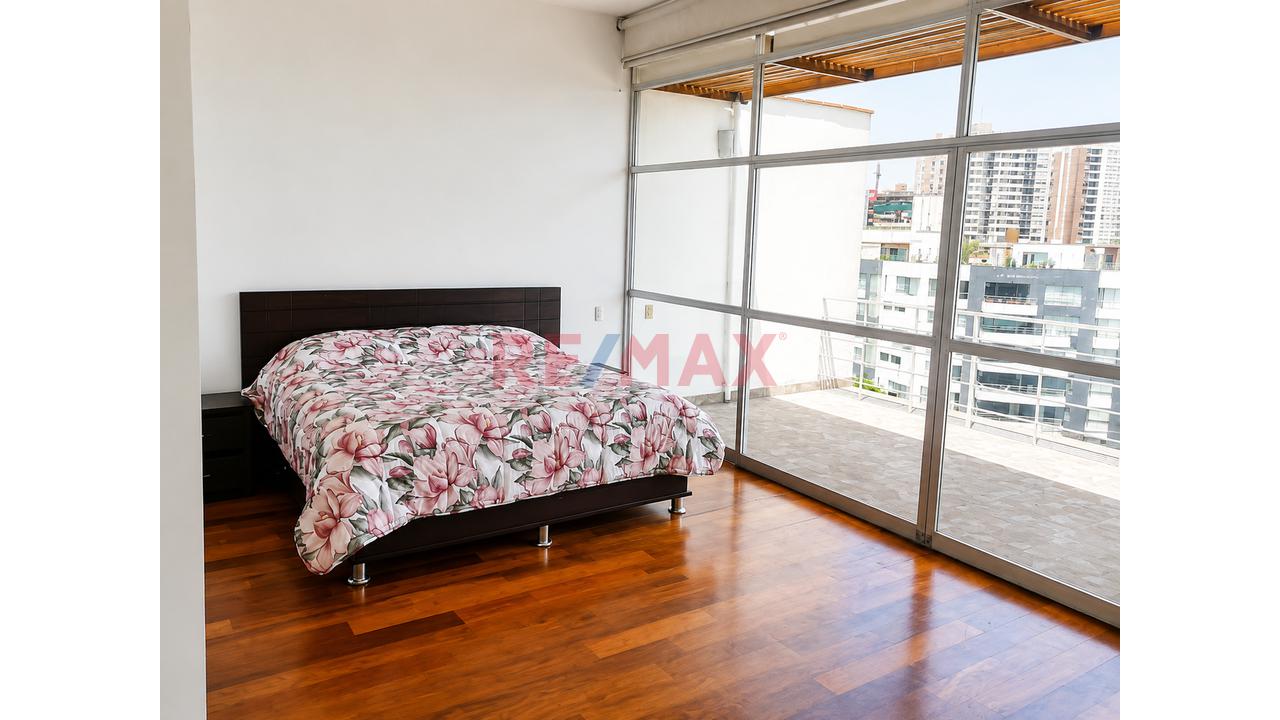 Exclusivo Dúplex En Miraflores Con 4 Dormitorios Y Gran Terraza — foto 5