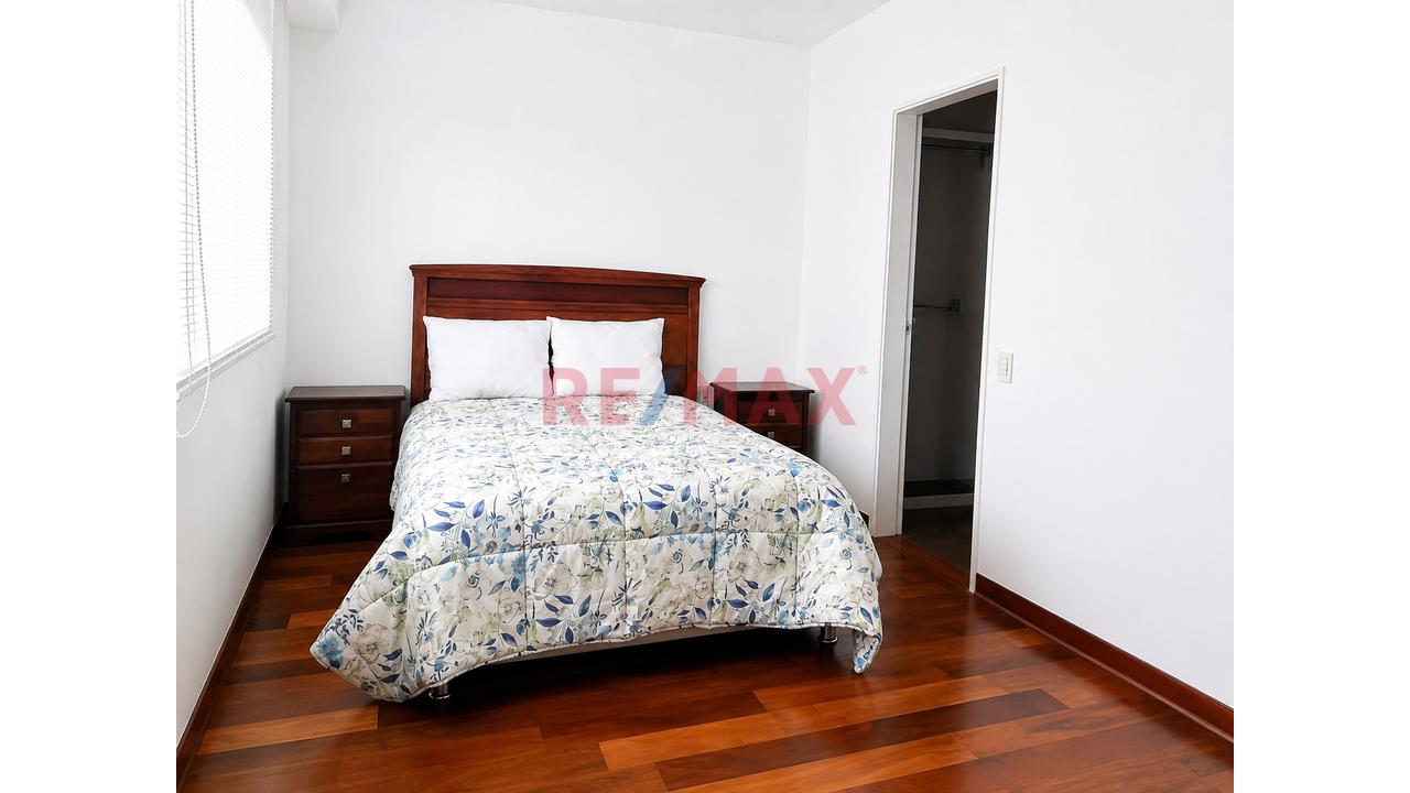 Exclusivo Dúplex En Miraflores Con 4 Dormitorios Y Gran Terraza — foto 3