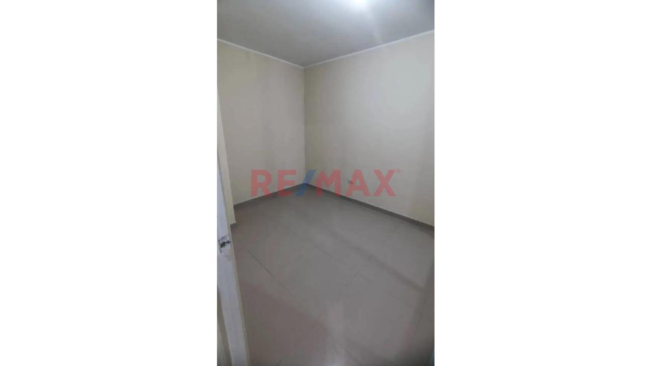 Venta De Módulo En Santa Margarita - Media Cuadra Av Principal - Cerca Maxi Ahorro - 8