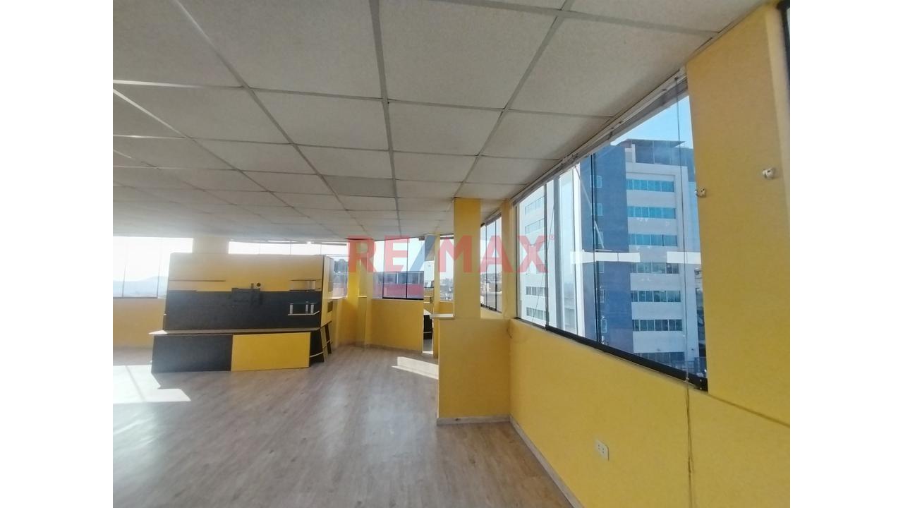 Local / Oficinas Administrativas - 11