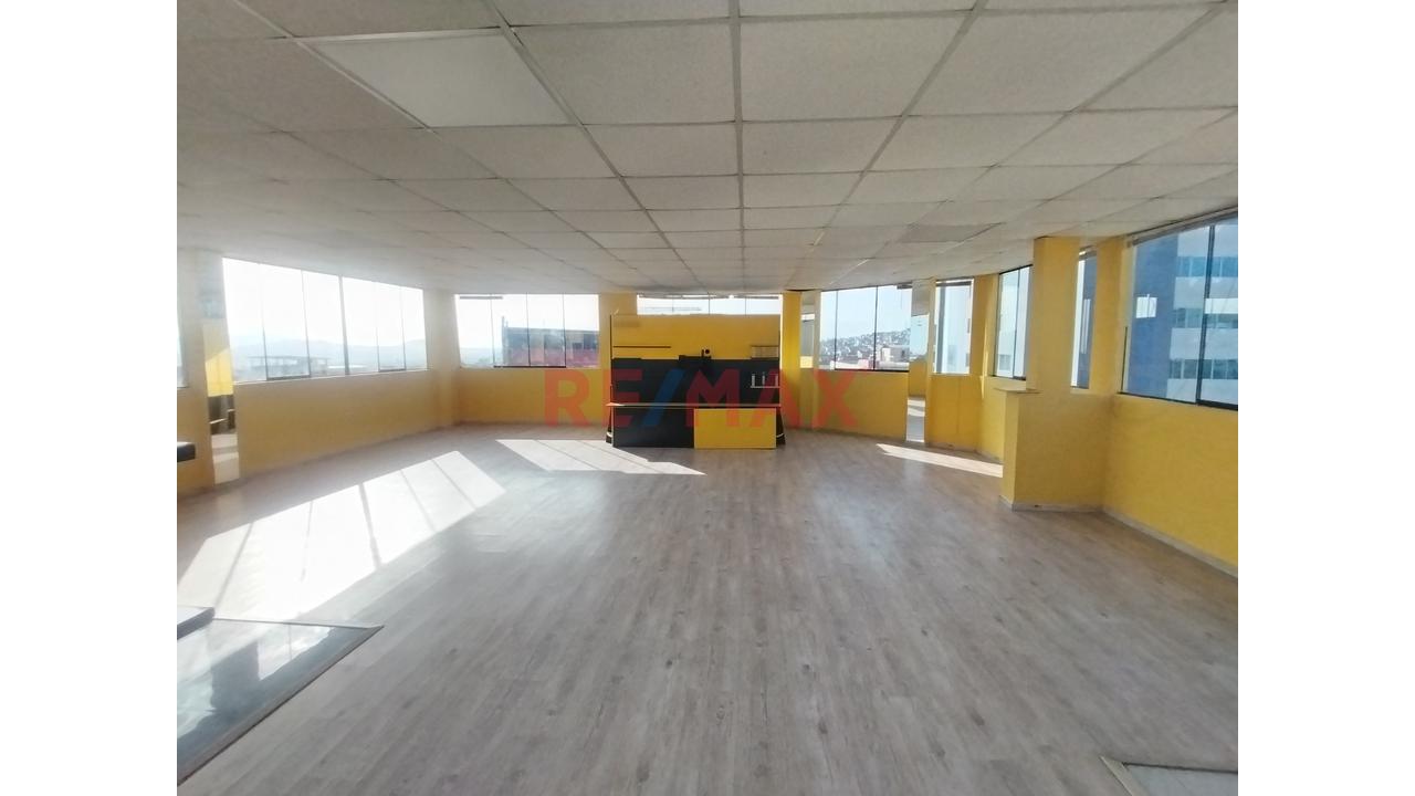 Local / Oficinas Administrativas - 1