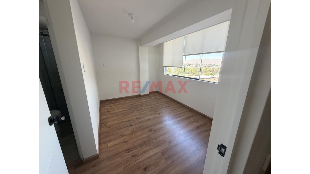 ¡Alquiler  Cerca  A La Católica !  Moderno Departamento Semi-Amoblado A Pasos De La Católica! | Piscina + Parrilla + Mini Gimnasio  Y Cochera — foto 7