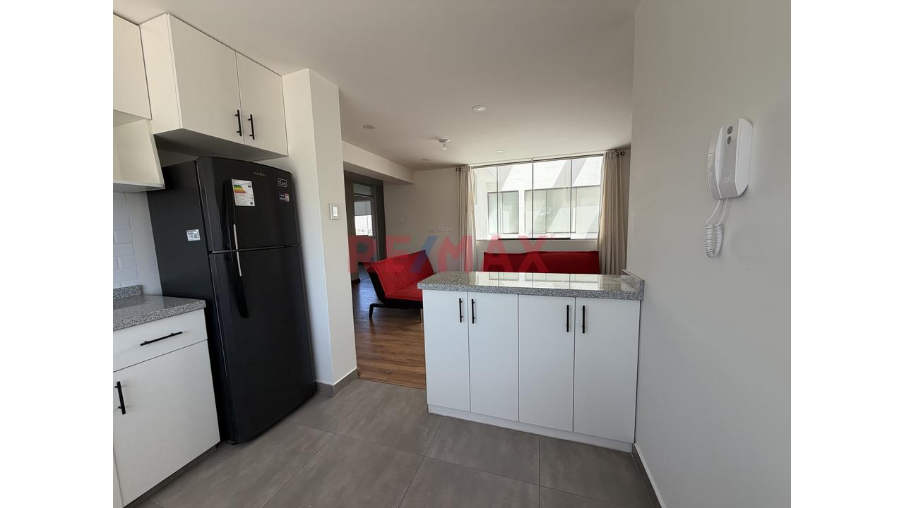 ¡Alquiler  Cerca  A La Católica !  Moderno Departamento Semi-Amoblado A Pasos De La Católica! | Piscina + Parrilla + Mini Gimnasio  Y Cochera — foto 12