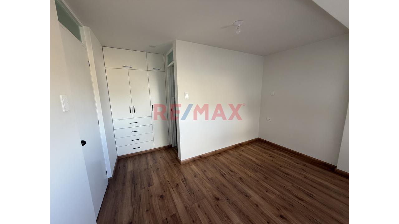 ¡Alquiler  Cerca  A La Católica !  Moderno Departamento Semi-Amoblado A Pasos De La Católica! | Piscina + Parrilla + Mini Gimnasio  Y Cochera — foto 6