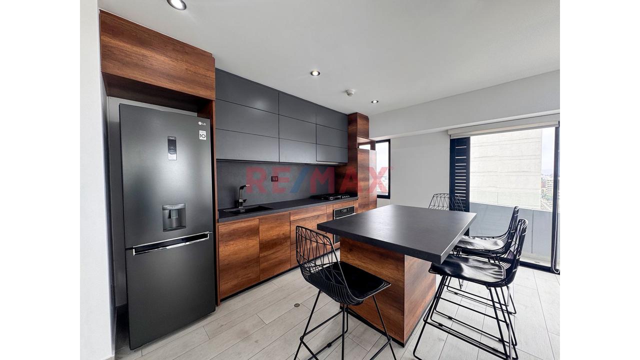Departamento En Venta En Lince – Cdra. 25 Av. Arequipa | Piso 13 Con Vista A La Calle - 3