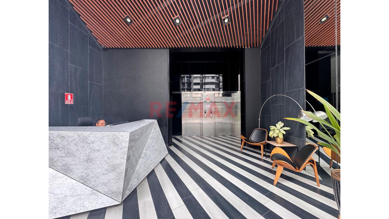 Departamento En Venta En Lince – Cdra. 25 Av. Arequipa | Piso 13 Con Vista A La Calle - 8