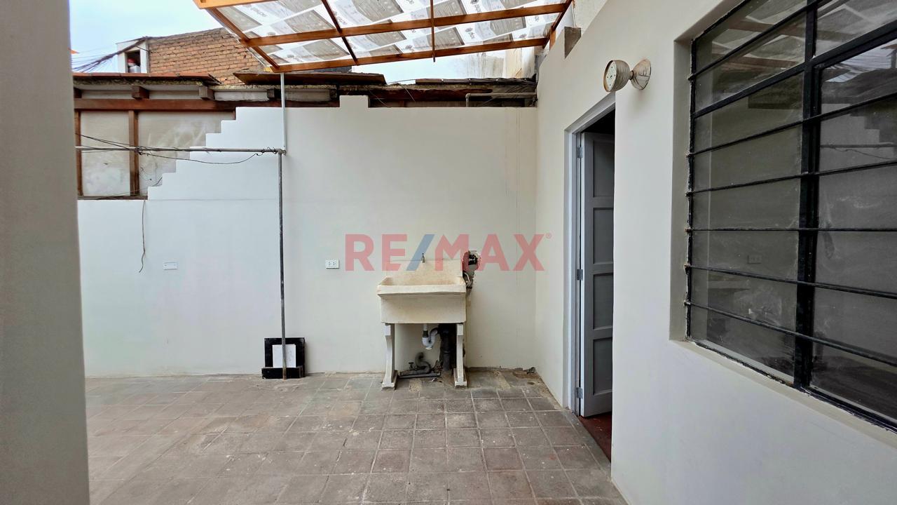 Casa De Tres Pisos En Venta En Quinta Urbanización Balconcillo La Victoria - 17