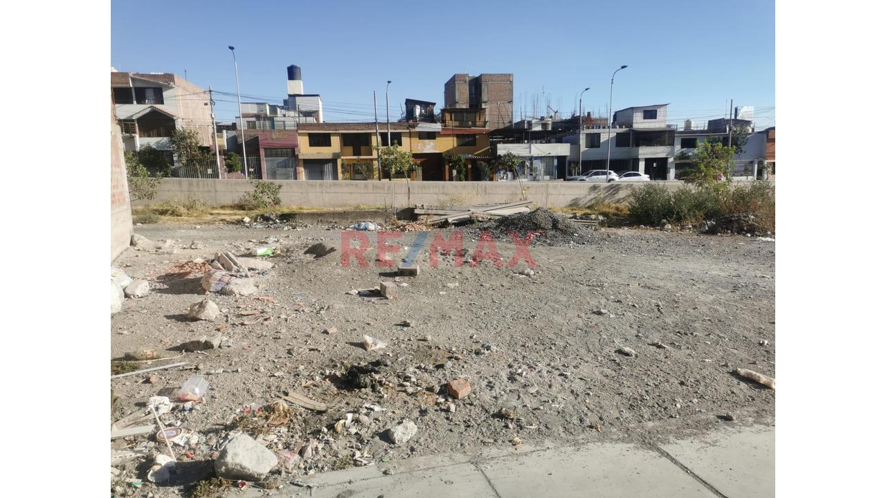 Venta De Terreno Comercial 100M2 Mariano Melgar - 3