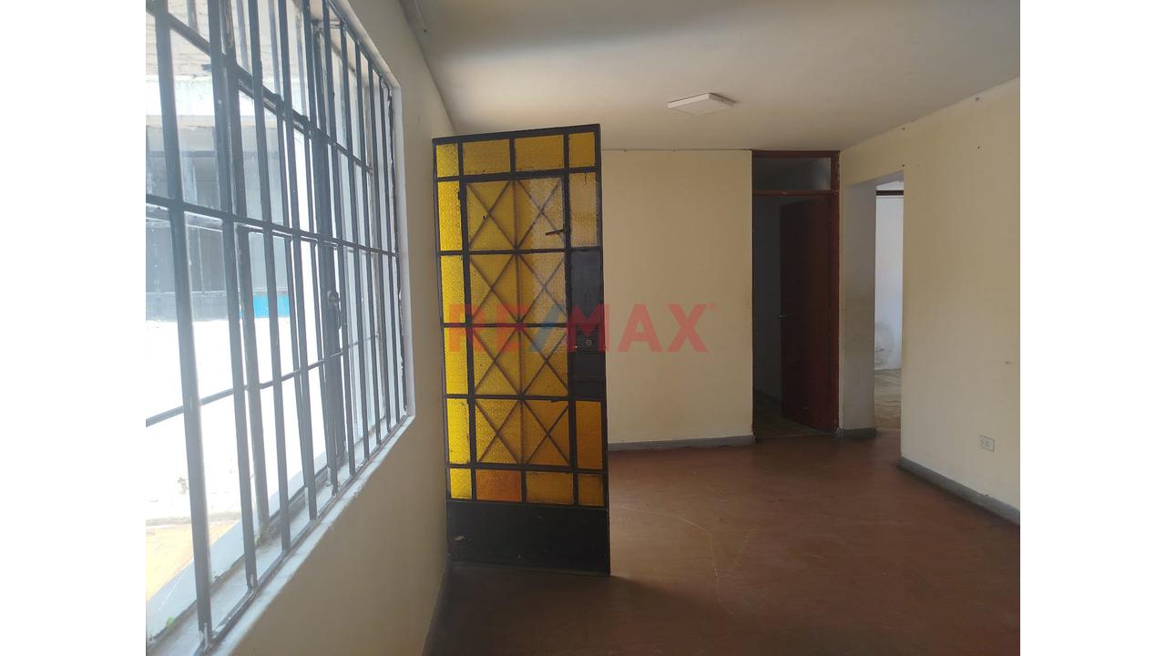 Casa En Alquiler – San Felipe, Comas | 160 M² | Ideal Para Taller, Almacén - 2