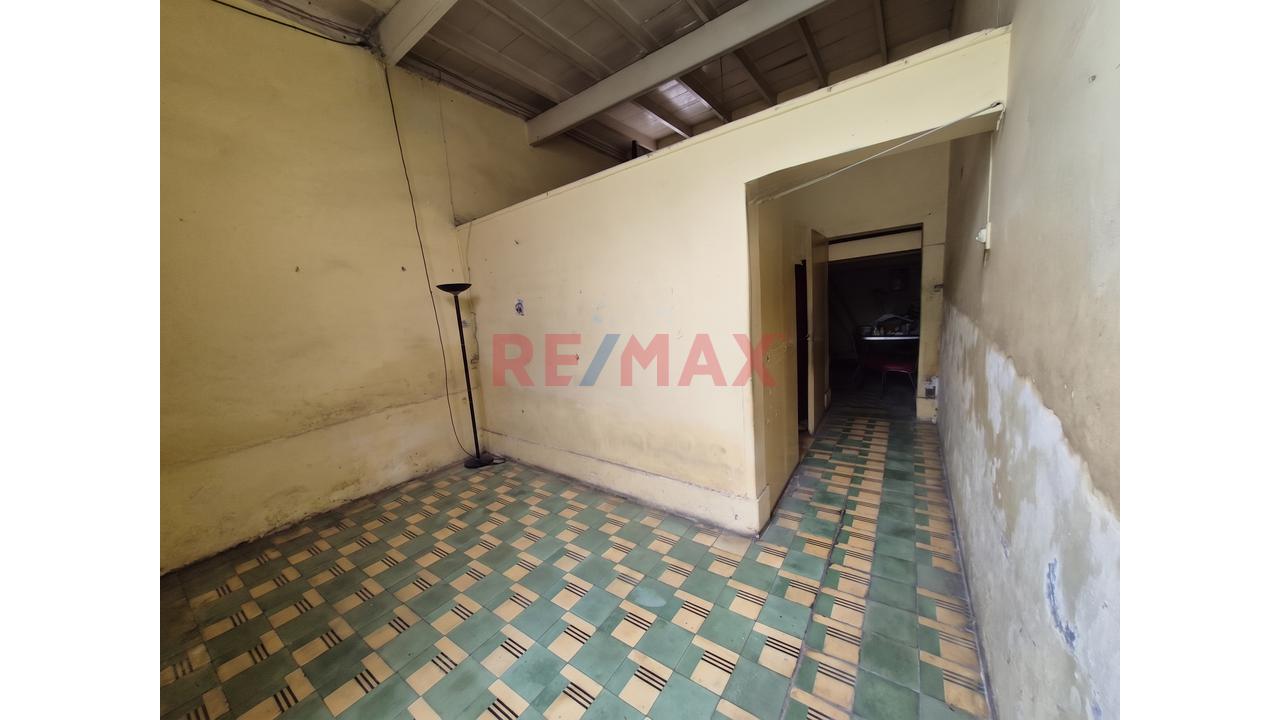 Venta De Casa Como Terreno ¡Oportunidad De Inversión En La Victoria! 🏡✨ - 2