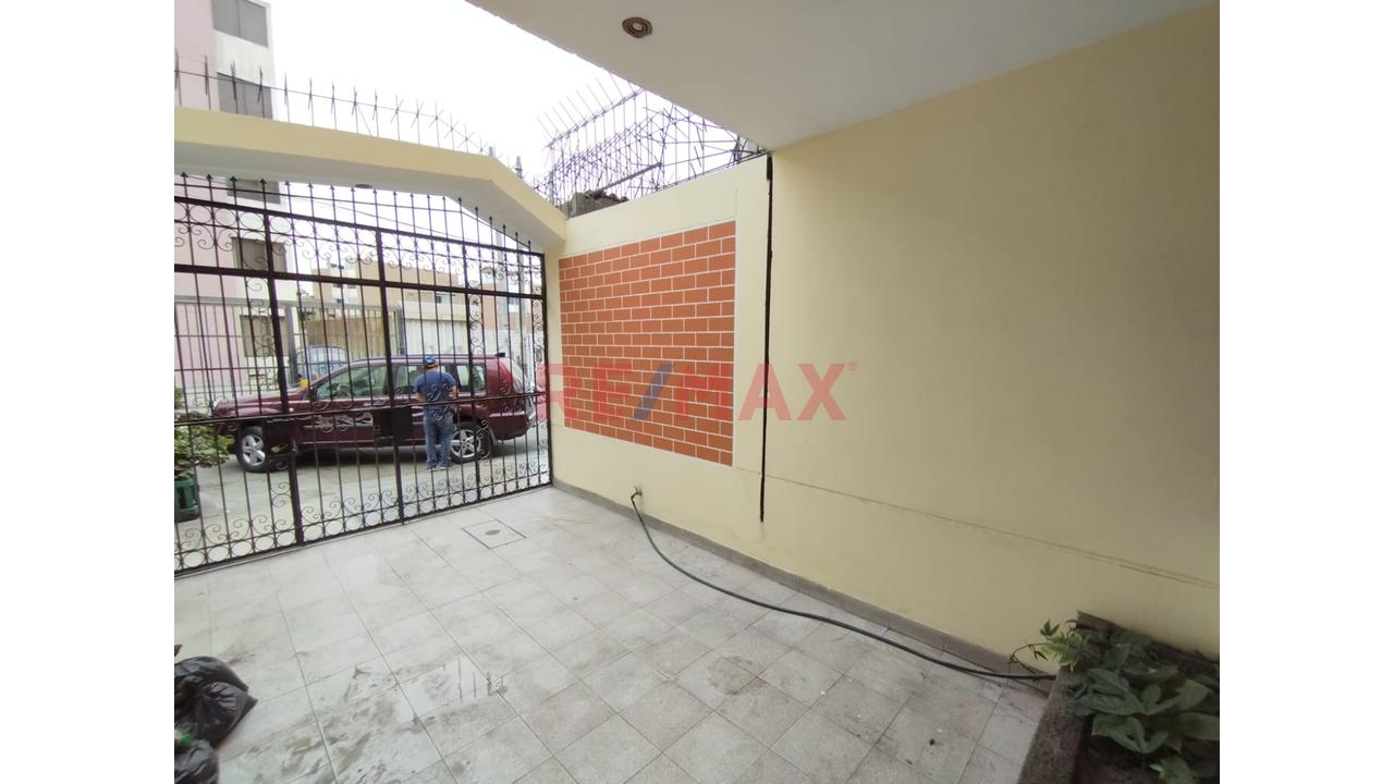 Vendo Casa Villa Sol Los Olivos  A Pasos Del Parque Virgen De La Medalla Milagrosa — foto 2