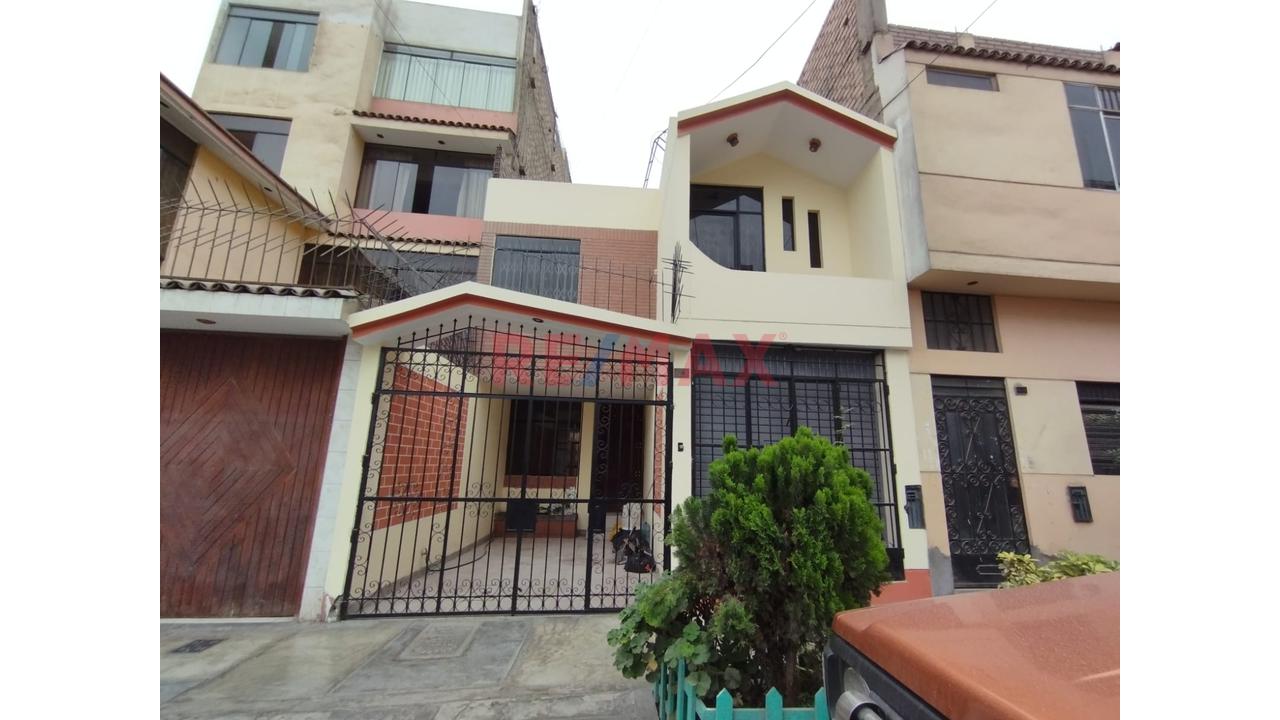 Vendo Casa Villa Sol Los Olivos  A Pasos Del Parque Virgen De La Medalla Milagrosa
