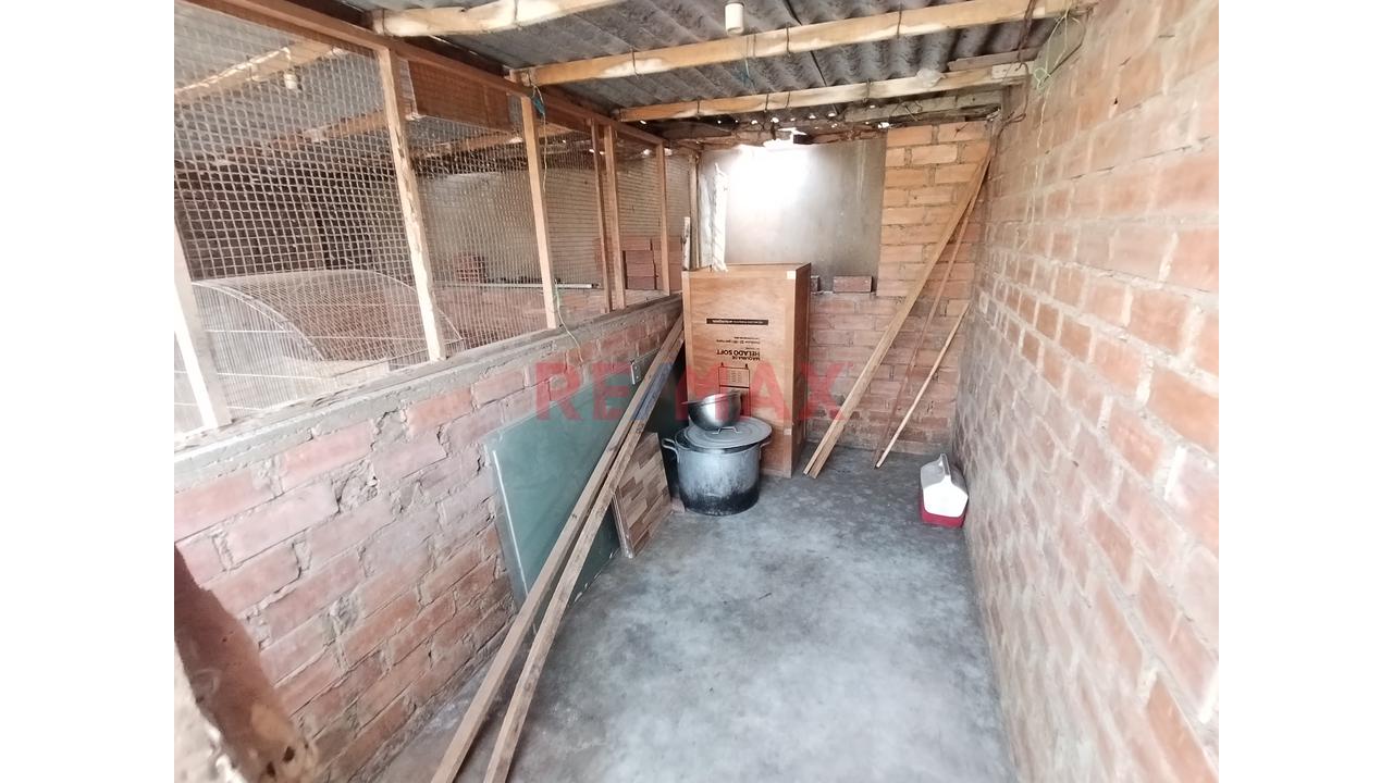 Vendo Casita Como Terreno En Breña - 11
