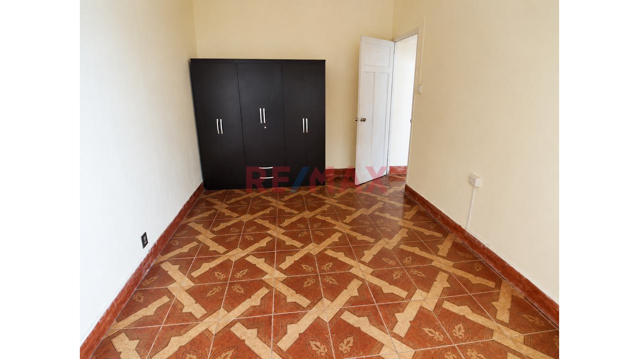 Vendo Casita Como Terreno En Breña - 6