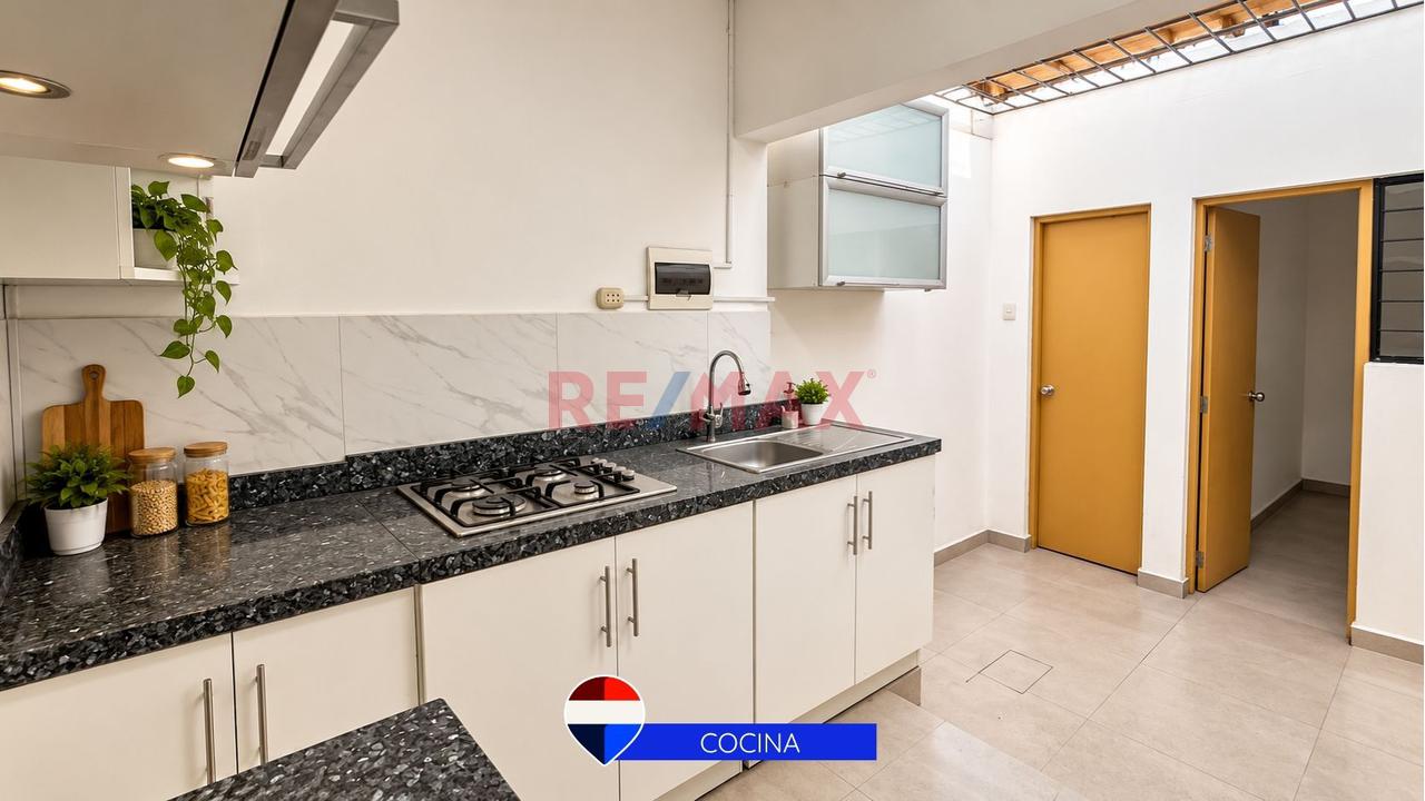 Casa En Venta De 199.20 M² Con Amplios Ambientes, Cochera Y Patio En Excelente Ubicación - 7