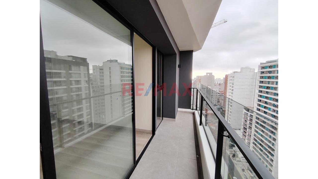 Alquiler Departamento De Estreno Con Balcón Y Vista Panorámica – Jesús María — foto 5